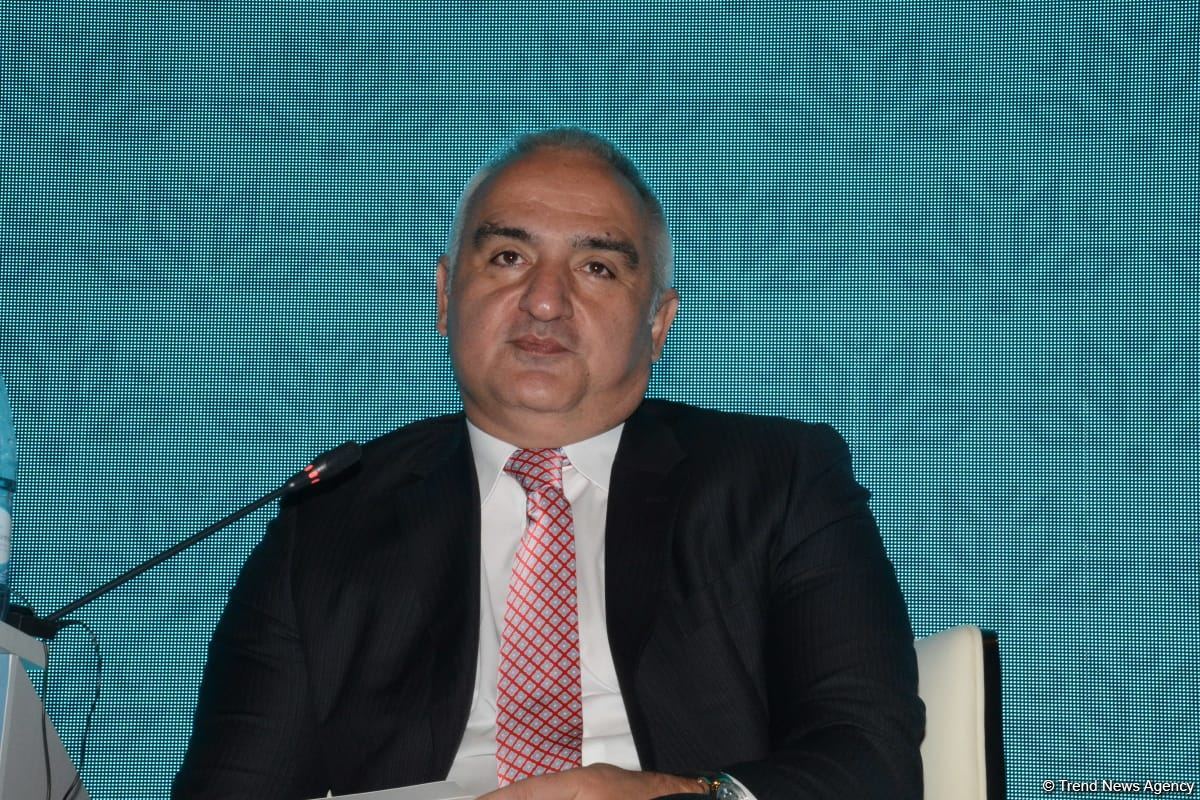 Nizami Gəncəvi Beynəlxalq Forumu işə başlayıb (FOTO)