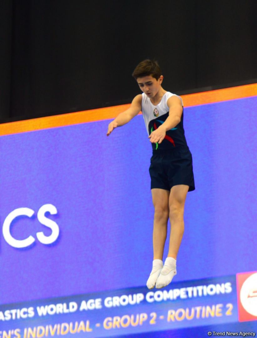 Milli Gimnastika Arenasında Batut Gimnastikası üzrə Dünya Yaş Qrupları Yarışları davam edir (FOTO)