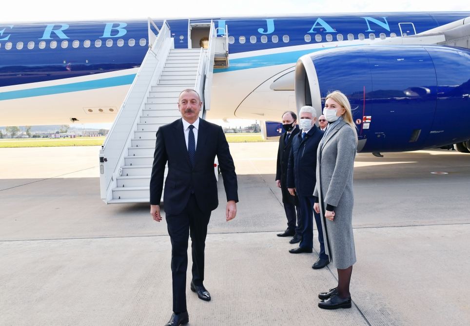 Prezident İlham Əliyev Soçi şəhərinə işgüzar səfərə gəlib (FOTO/VİDEO)