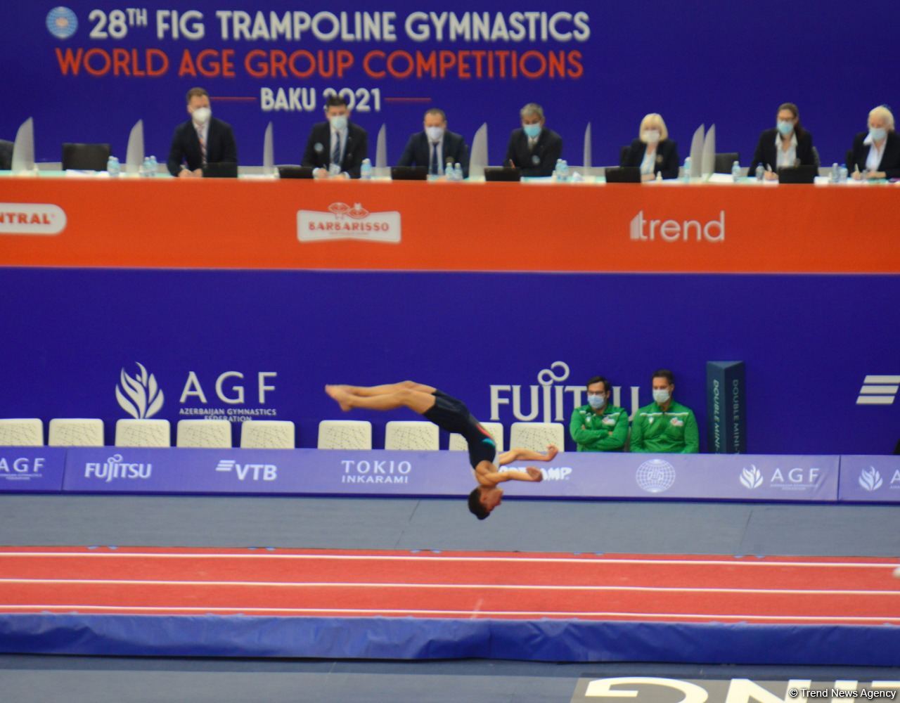 Bakıda Batut Gimnastikası üzrə 28-ci Dünya Yaş Qrupları Yarışlarının ikinci günü start götürüb (FOTO)