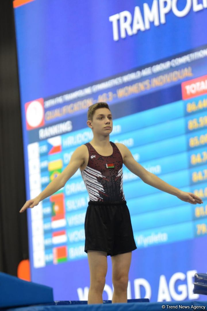 Milli Gimnastika Arenasında Batut Gimnastikası üzrə Dünya Yaş Qrupları Yarışları davam edir (FOTO)