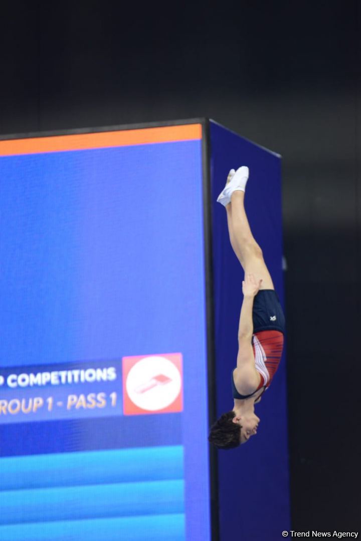 Milli Gimnastika Arenasında Batut Gimnastikası üzrə Dünya Yaş Qrupları Yarışları davam edir (FOTO)