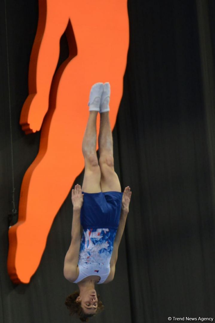 Milli Gimnastika Arenasında Batut Gimnastikası üzrə Dünya Yaş Qrupları Yarışları davam edir (FOTO)