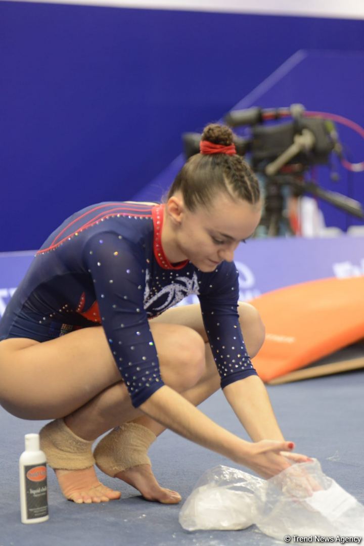 Milli Gimnastika Arenasında Batut Gimnastikası üzrə Dünya Yaş Qrupları Yarışları davam edir (FOTO)