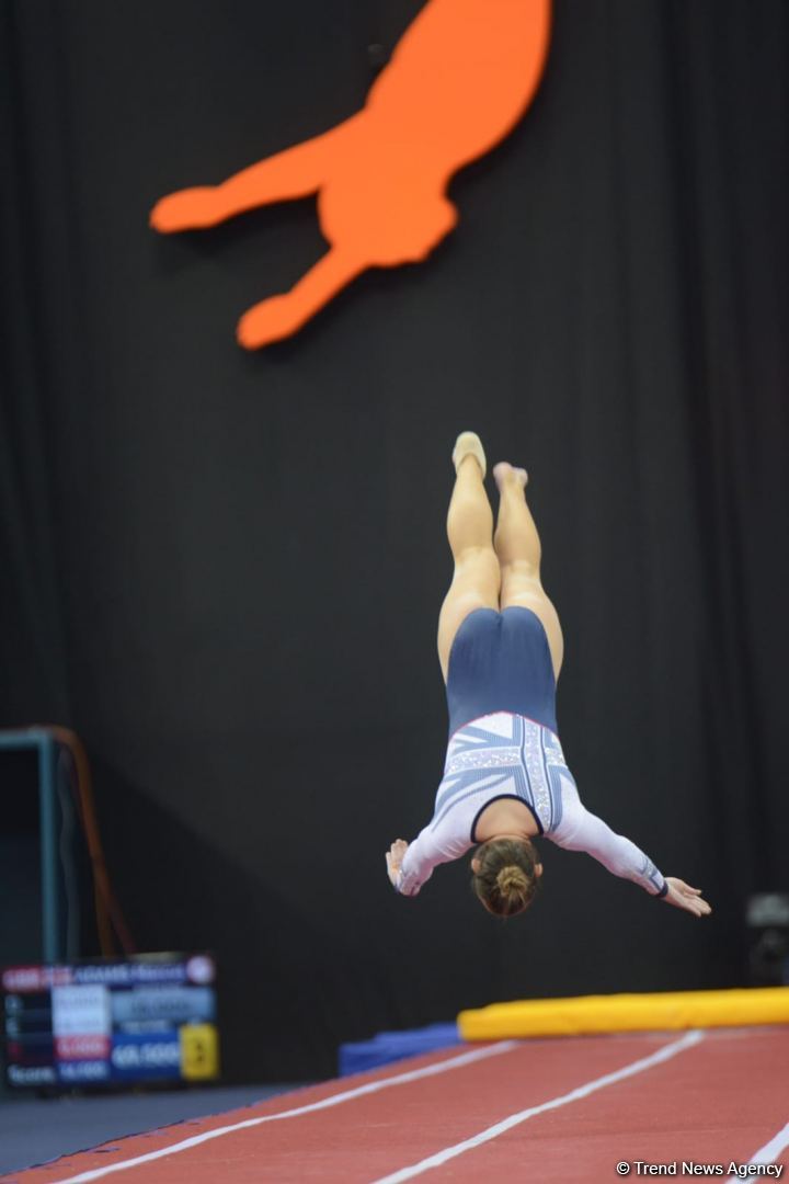 Milli Gimnastika Arenasında Batut Gimnastikası üzrə Dünya Yaş Qrupları Yarışları davam edir (FOTO)