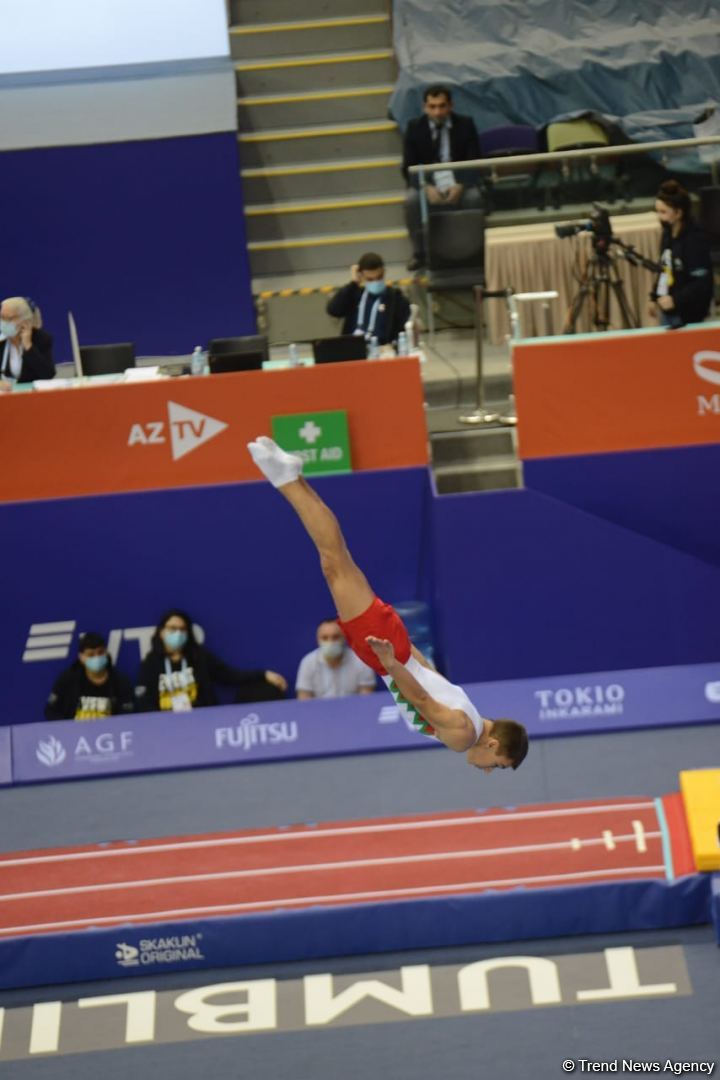 Milli Gimnastika Arenasında Batut Gimnastikası üzrə Dünya Yaş Qrupları Yarışları davam edir (FOTO)