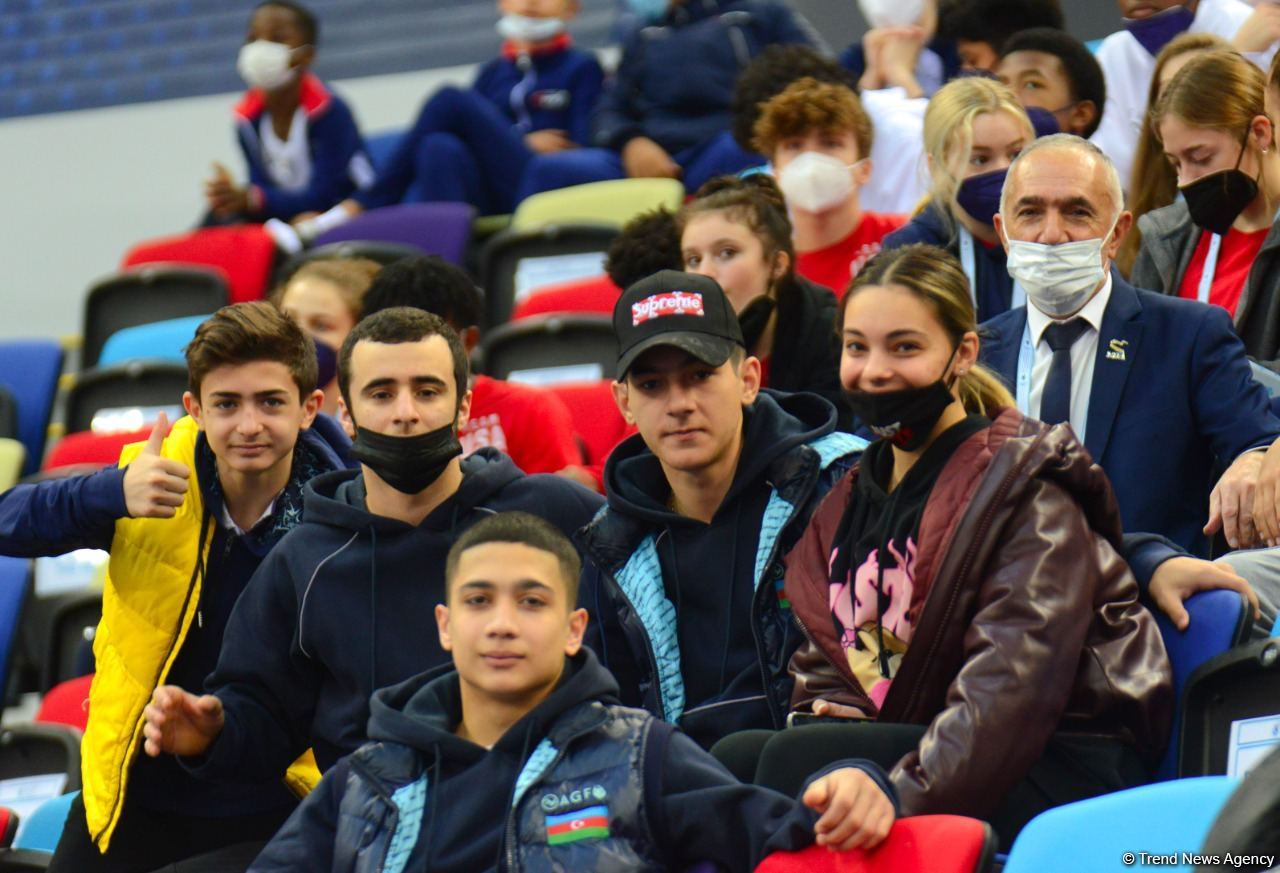 Bakıda Batut Gimnastikası üzrə 28-ci Dünya Yaş Qrupları Yarışlarının ikinci günü start götürüb (FOTO)