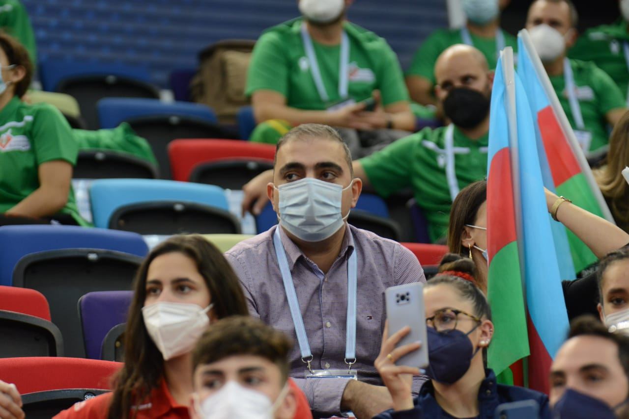 Bakıda batut gimnastikası və tamblinq üzrə Dünya Yaş Qrupları yarışlarının üçüncü gününün ən gözəl anları (FOTO)