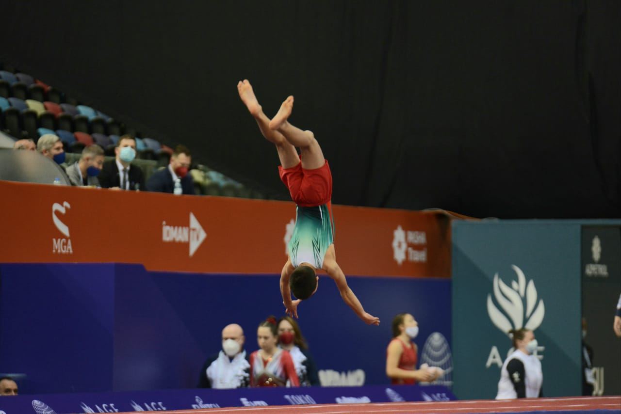 Bakıda batut gimnastikası və tamblinq üzrə Dünya Yaş Qrupları yarışlarının üçüncü gününün ən gözəl anları (FOTO)
