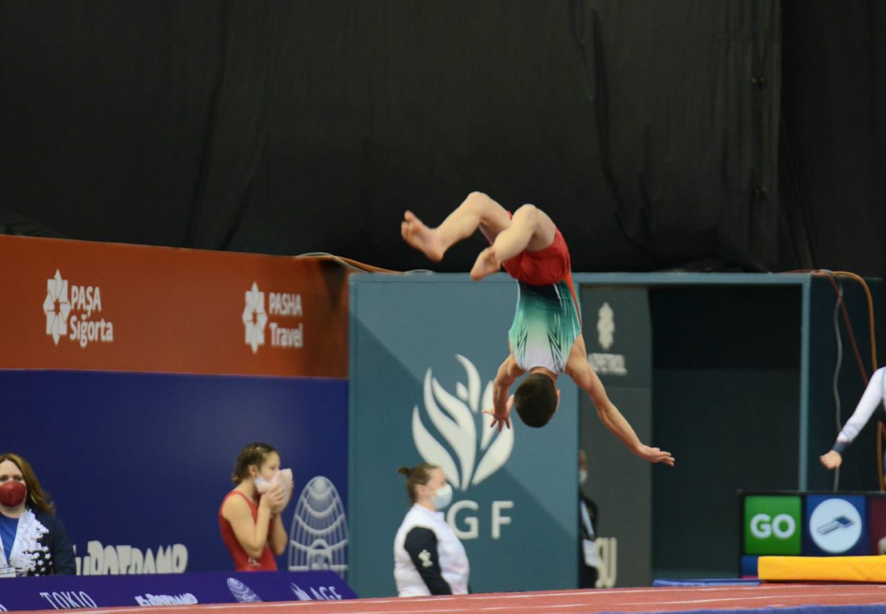 Bakıda batut gimnastikası və tamblinq üzrə Dünya Yaş Qrupları yarışlarının üçüncü gününün ən gözəl anları (FOTO)