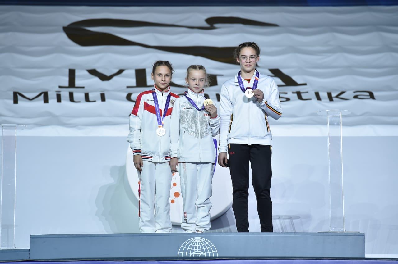 Bakıda batut gimnastikası və tamblinq üzrə Dünya Yaş Qrupları yarışları qaliblərinin mükafatlandırma mərasimi keçirilib (FOTO)