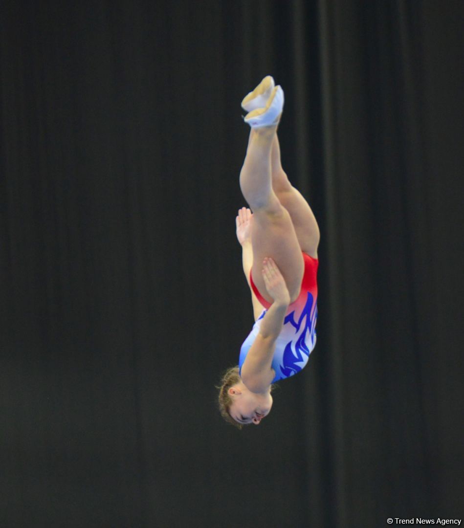 Milli Gimnastika Arenasında Batut Gimnastikası üzrə Dünya Yaş Qrupları Yarışları davam edir (FOTO)