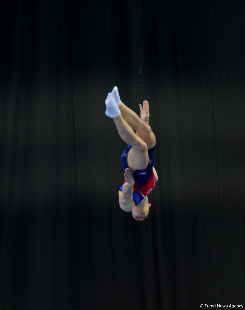 Milli Gimnastika Arenasında Batut Gimnastikası üzrə Dünya Yaş Qrupları Yarışları davam edir (FOTO)