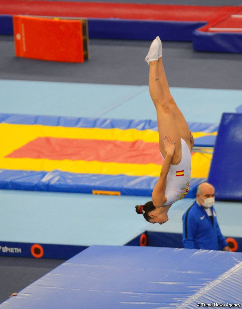 Bakıda Batut Gimnastikası üzrə 28-ci Dünya Yaş Qrupları Yarışlarının ikinci günü start götürüb (FOTO)