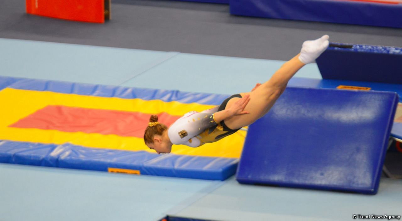 Bakıda Batut Gimnastikası üzrə 28-ci Dünya Yaş Qrupları Yarışlarının ikinci günü start götürüb (FOTO)