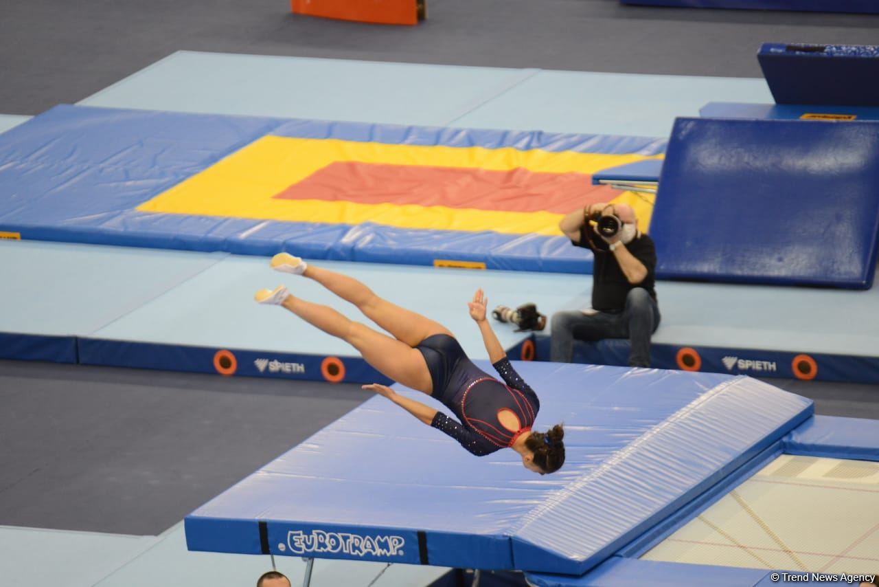 Bakıda Batut Gimnastikası üzrə 28-ci Dünya Yaş Qrupları Yarışlarının ikinci günü start götürüb (FOTO)
