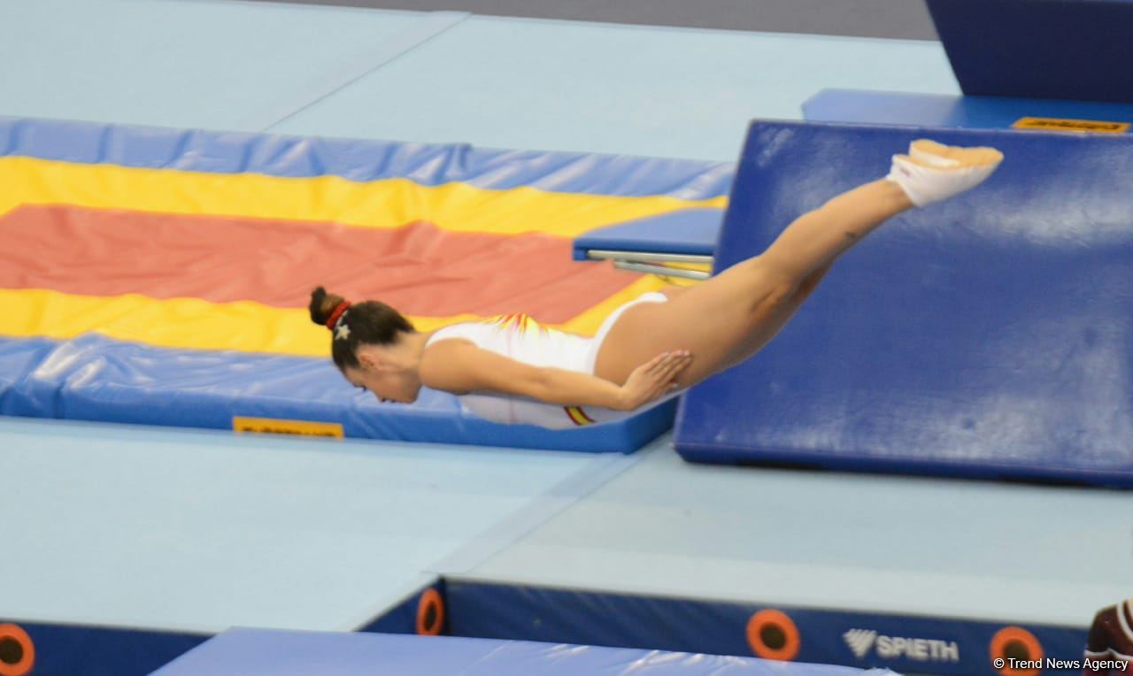 Bakıda Batut Gimnastikası üzrə 28-ci Dünya Yaş Qrupları Yarışlarının ikinci günü start götürüb (FOTO)