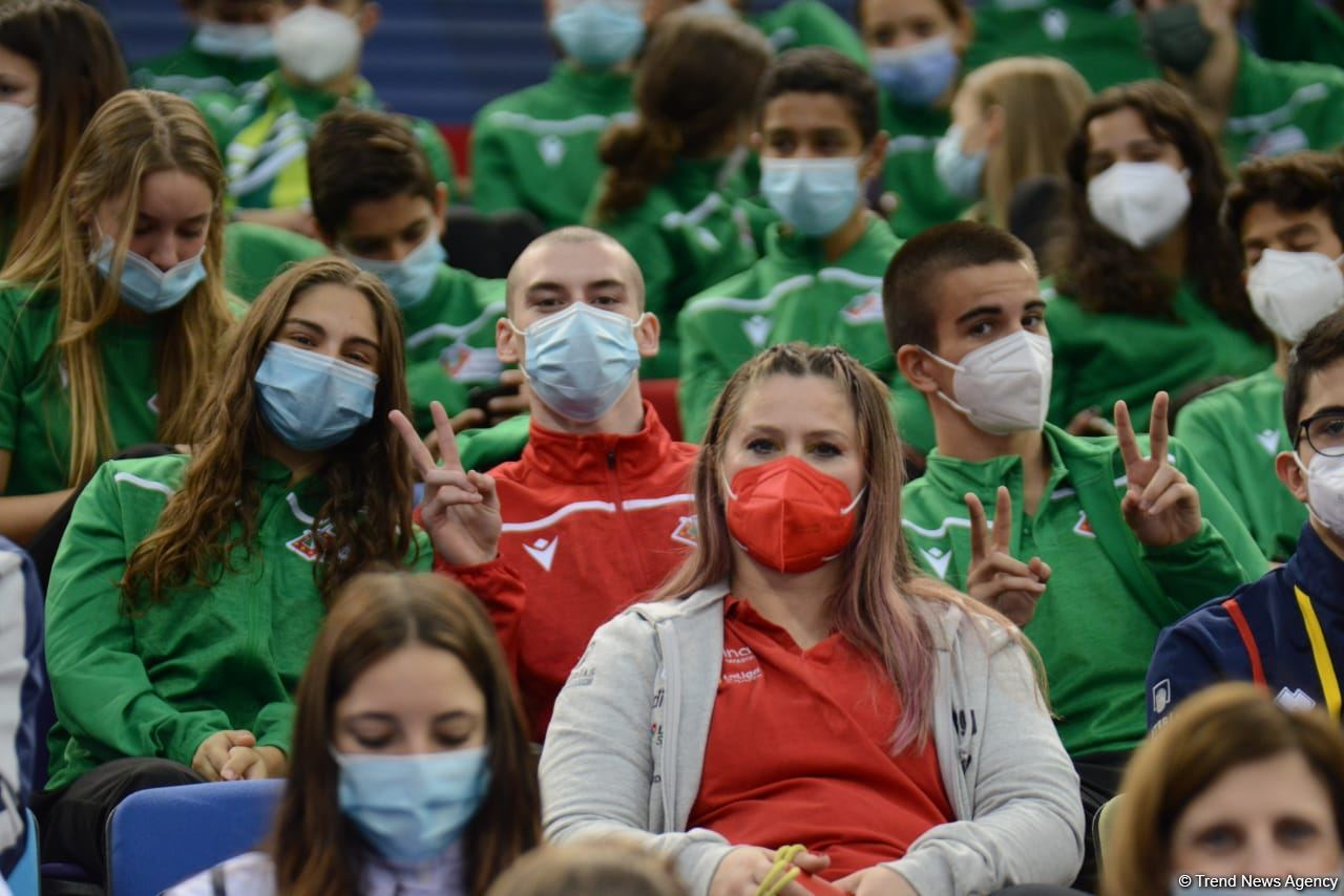Bakıda Batut Gimnastikası üzrə 28-ci Dünya Yaş Qrupları Yarışlarının ikinci günü start götürüb (FOTO)