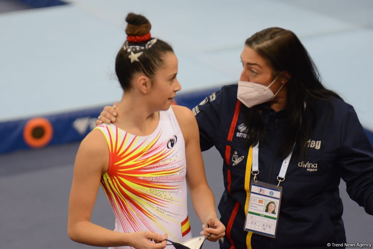 Bakıda Batut Gimnastikası üzrə 28-ci Dünya Yaş Qrupları Yarışlarının ikinci günü start götürüb (FOTO)