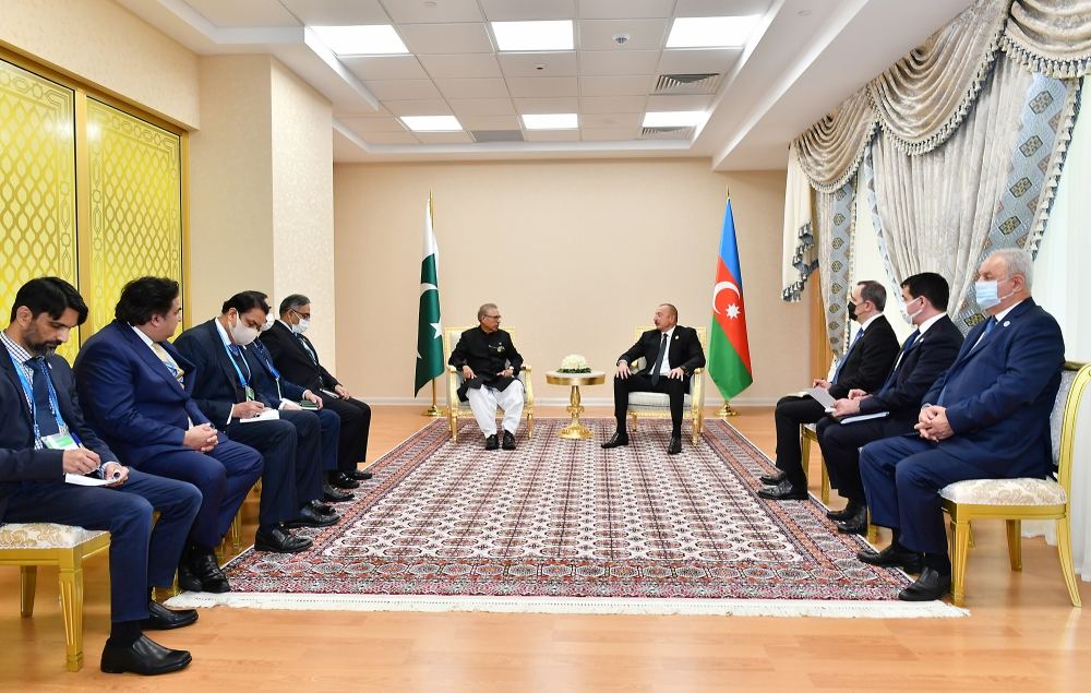 Prezident İlham Əliyevin Pakistan Prezidenti Arif Alvi ilə görüşü olub (FOTO/VİDEO) (YENİLƏNİB)