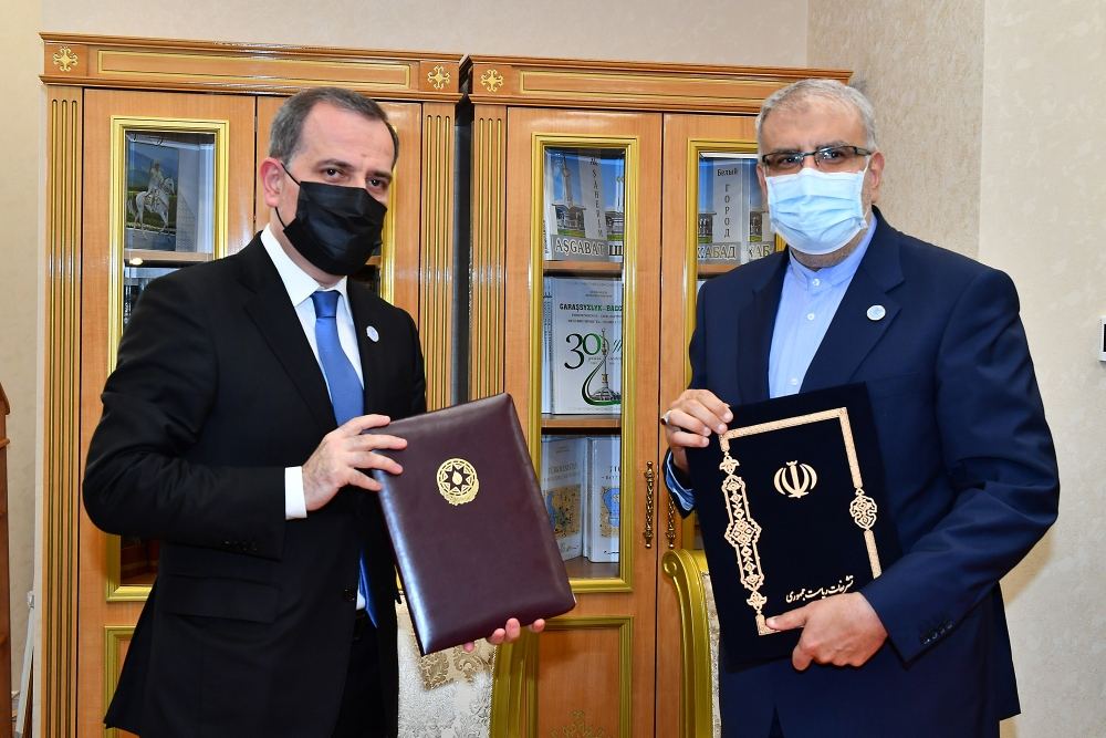 Prezident İlham Əliyevin İran Prezidenti Seyid İbrahim Rəisi ilə görüşü olub (FOTO/VİDEO) (YENİLƏNİB-2)