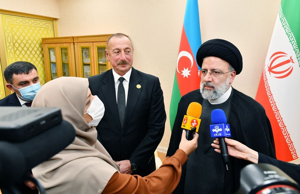 Prezident İlham Əliyevin İran Prezidenti Seyid İbrahim Rəisi ilə görüşü olub (FOTO/VİDEO) (YENİLƏNİB-2)