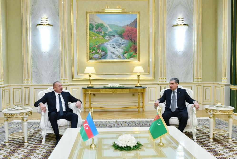 Azərbaycan Prezidenti İlham Əliyev Türkmənistana səfərə gəlib (FOTO/VİDEO) (YENİLƏNİB)