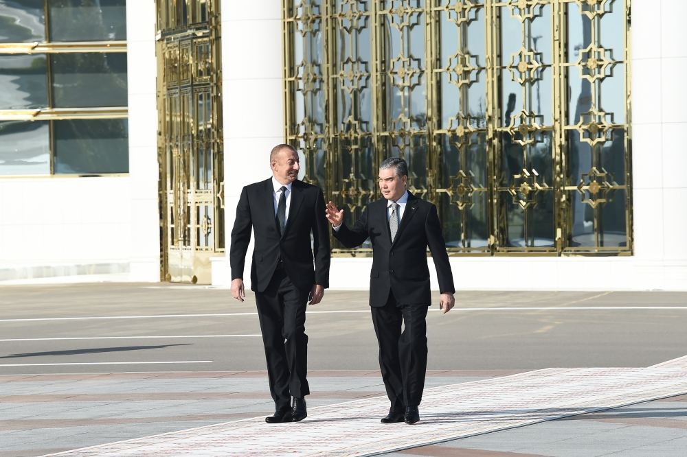 Azərbaycan Prezidenti İlham Əliyev Türkmənistana səfərə gəlib (FOTO/VİDEO) (YENİLƏNİB)