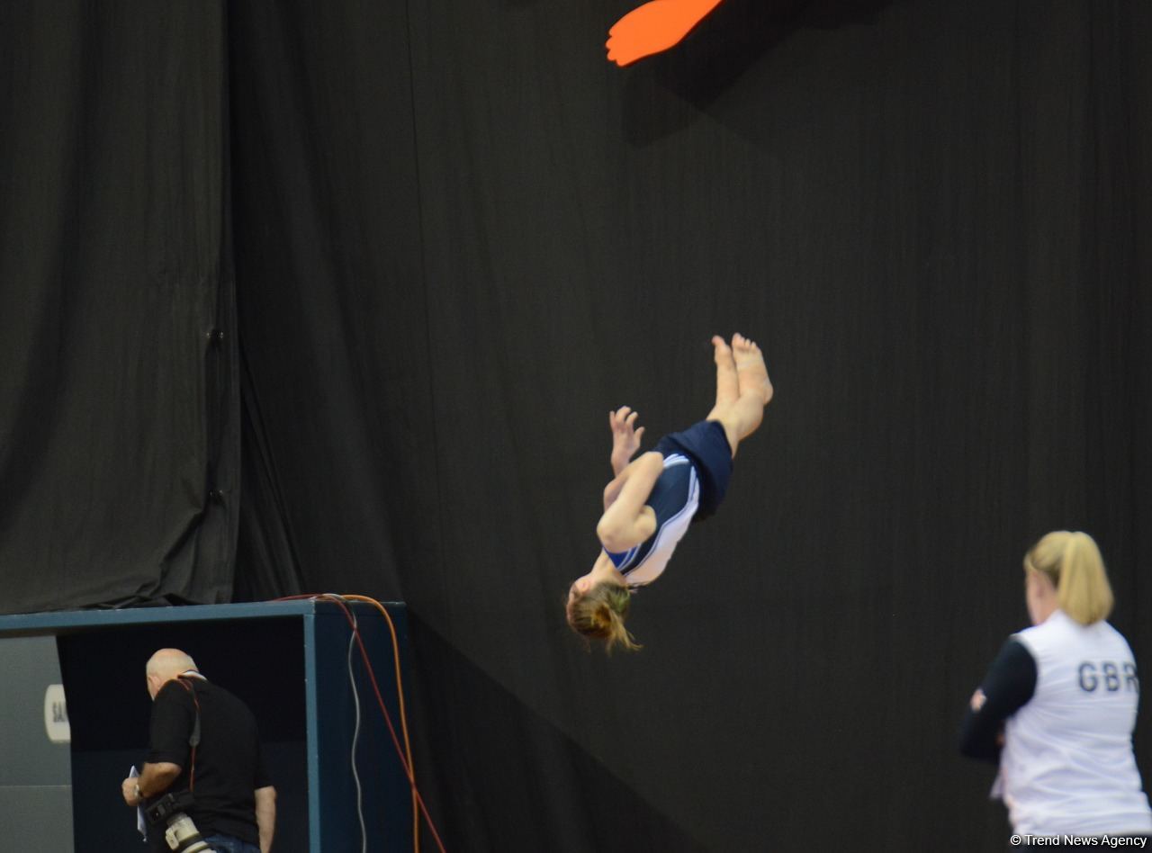 Bakıda batut gimnastikası və tamblinq üzrə Dünya Yaş Qrupu Yarışları davam edir (FOTO)