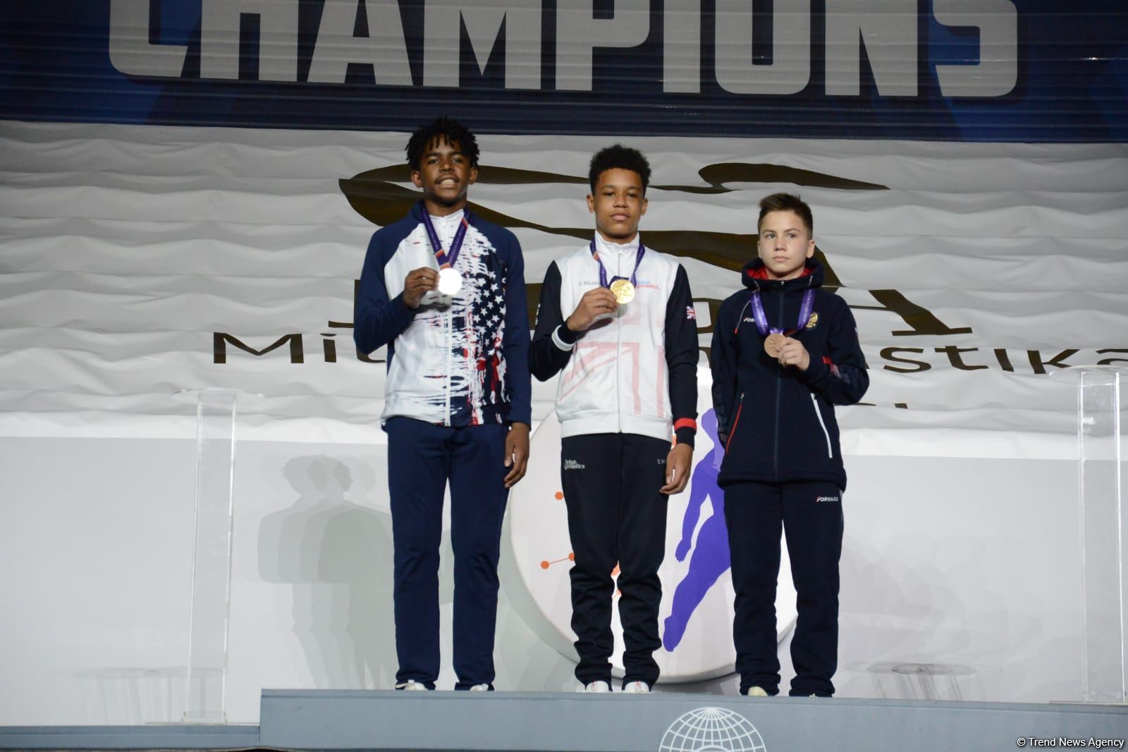 Batut gimnastikası və tamblinq üzrə Dünya Yaş Qrupu Yarışlarının final gününün qaliblərinin mükafatlandırılması mərasimi keçirilib