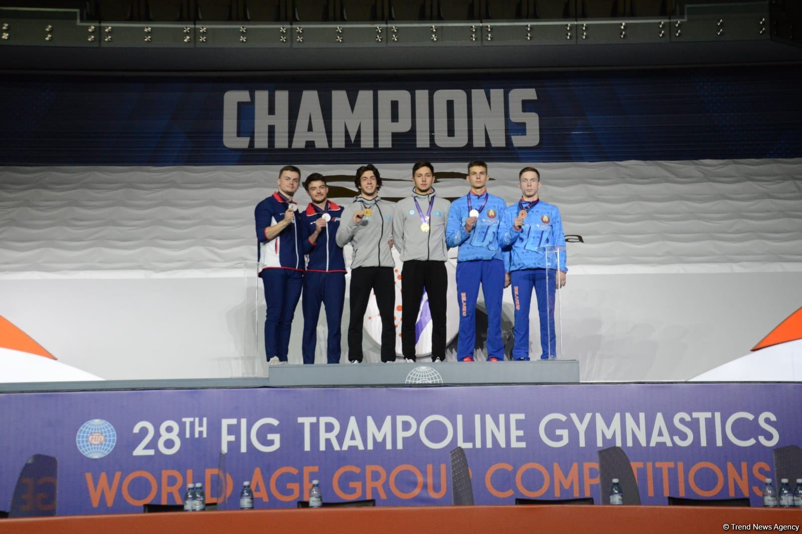 Batut gimnastikası və tamblinq üzrə Dünya Yaş Qrupu Yarışlarının final gününün qaliblərinin mükafatlandırılması mərasimi keçirilib