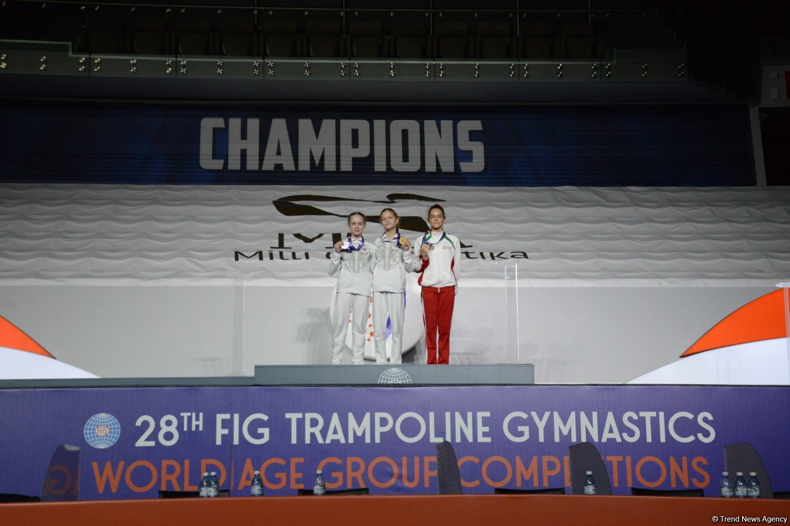 Batut gimnastikası və tamblinq üzrə Dünya Yaş Qrupu Yarışlarının final gününün qaliblərinin mükafatlandırılması mərasimi keçirilib