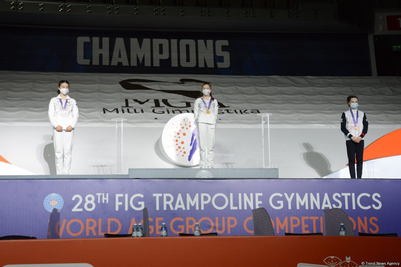 Batut gimnastikası və tamblinq üzrə Dünya Yaş Qrupu Yarışlarının final gününün qaliblərinin mükafatlandırılması mərasimi keçirilib