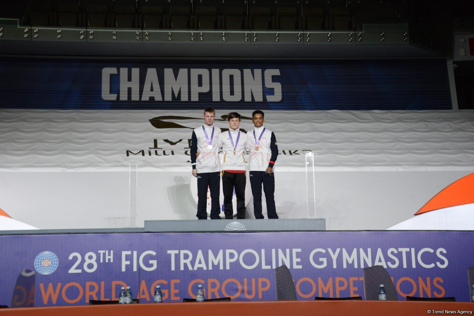 Batut gimnastikası və tamblinq üzrə Dünya Yaş Qrupu Yarışlarının final gününün qaliblərinin mükafatlandırılması mərasimi keçirilib