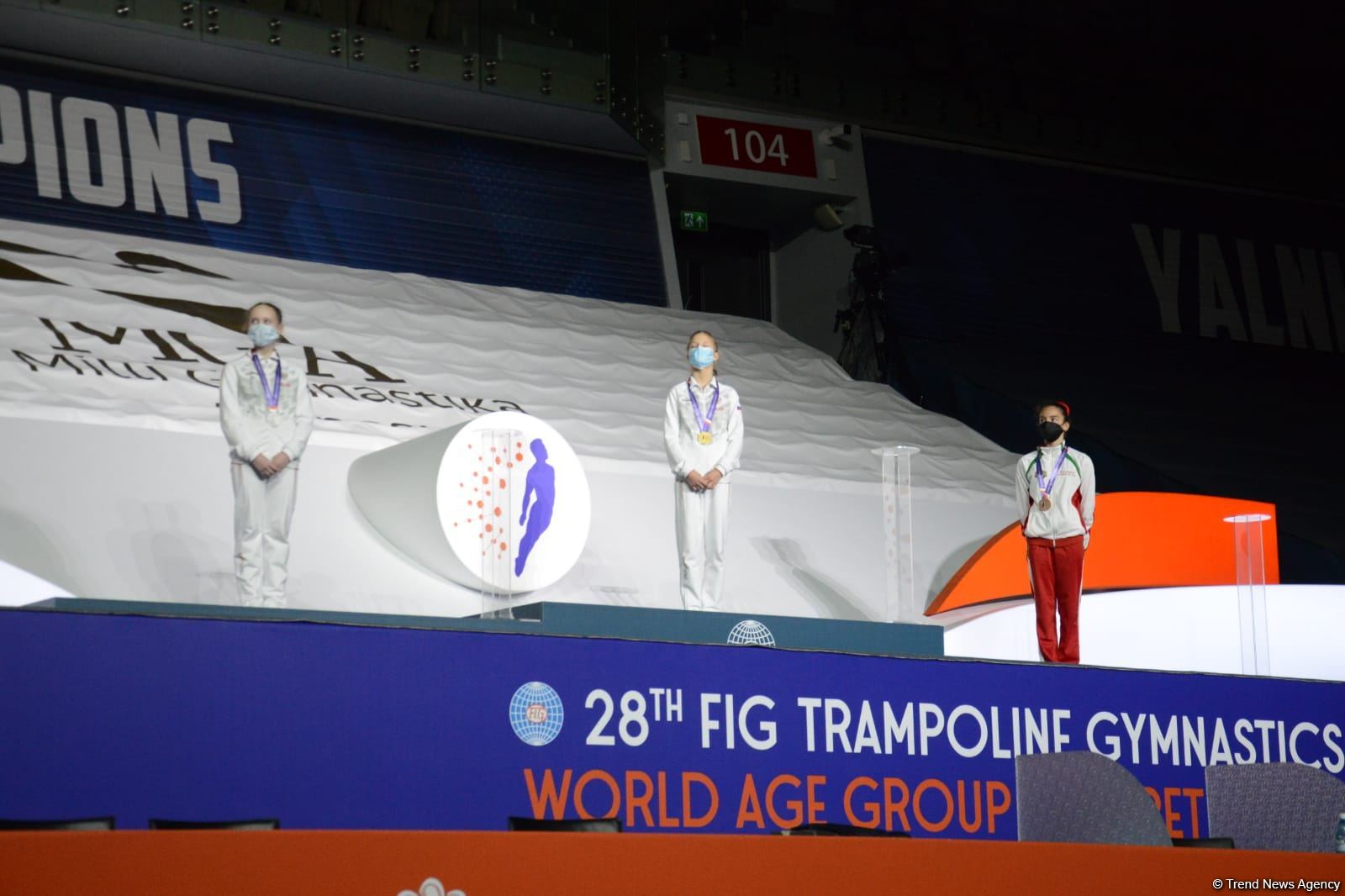 Batut gimnastikası və tamblinq üzrə Dünya Yaş Qrupu Yarışlarının final gününün qaliblərinin mükafatlandırılması mərasimi keçirilib