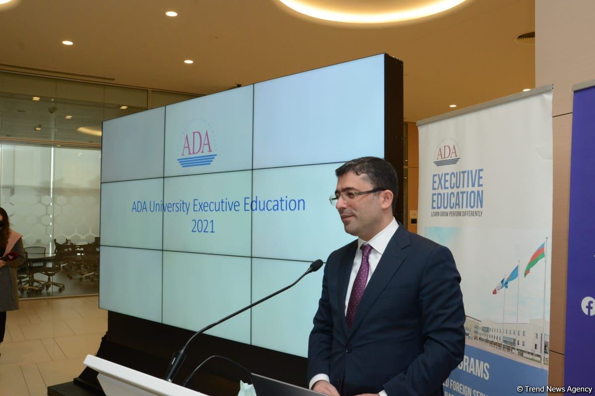 MEDİA və ADA Universiteti gənc jurnalistlər üçün seminarlara başlayıb (FOTO)