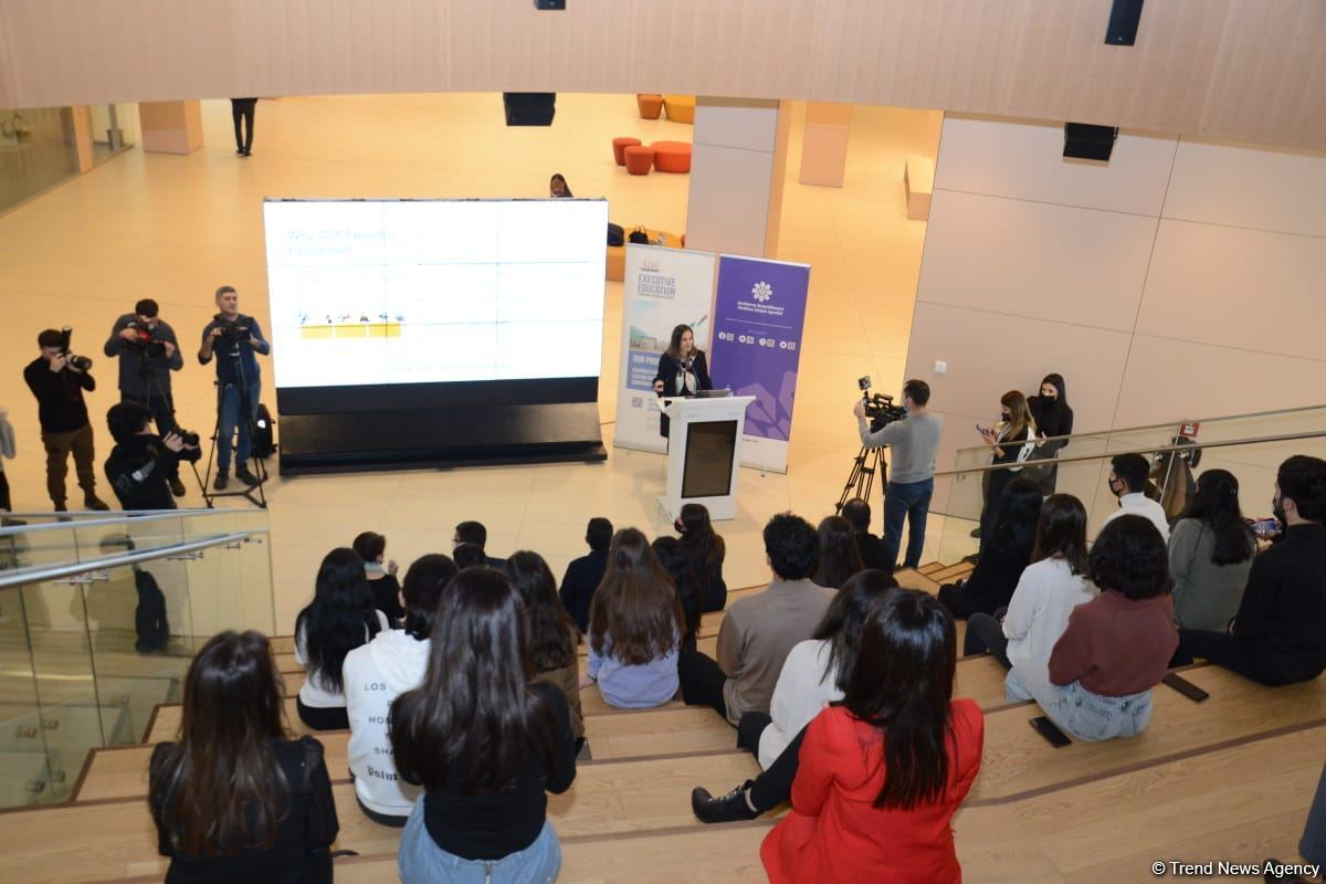 MEDİA və ADA Universiteti gənc jurnalistlər üçün seminarlara başlayıb (FOTO)