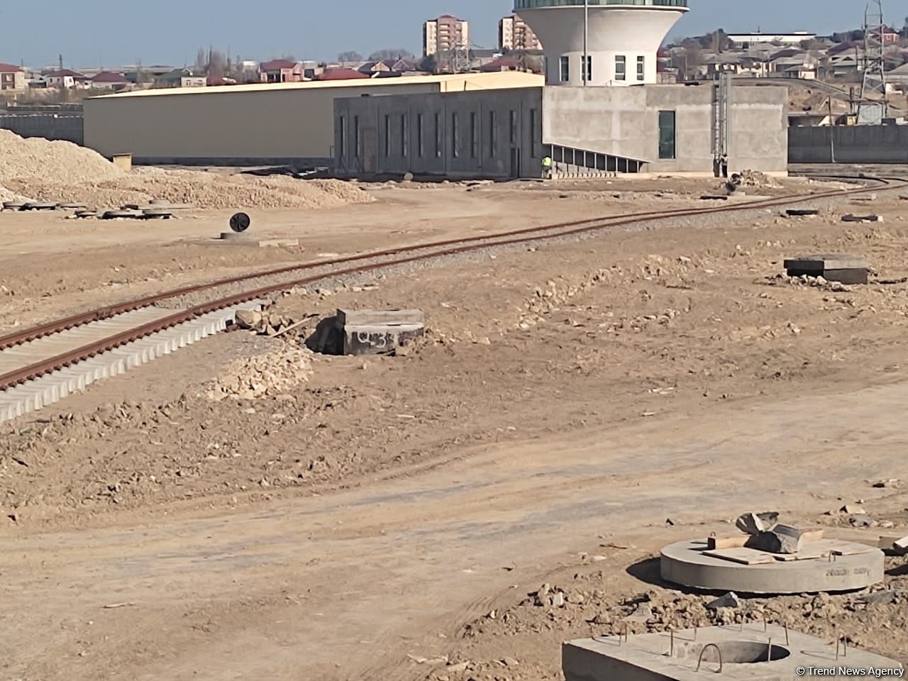 Metronun daha bir deposunun inşasında birinci mərhələ davam edir (FOTO)