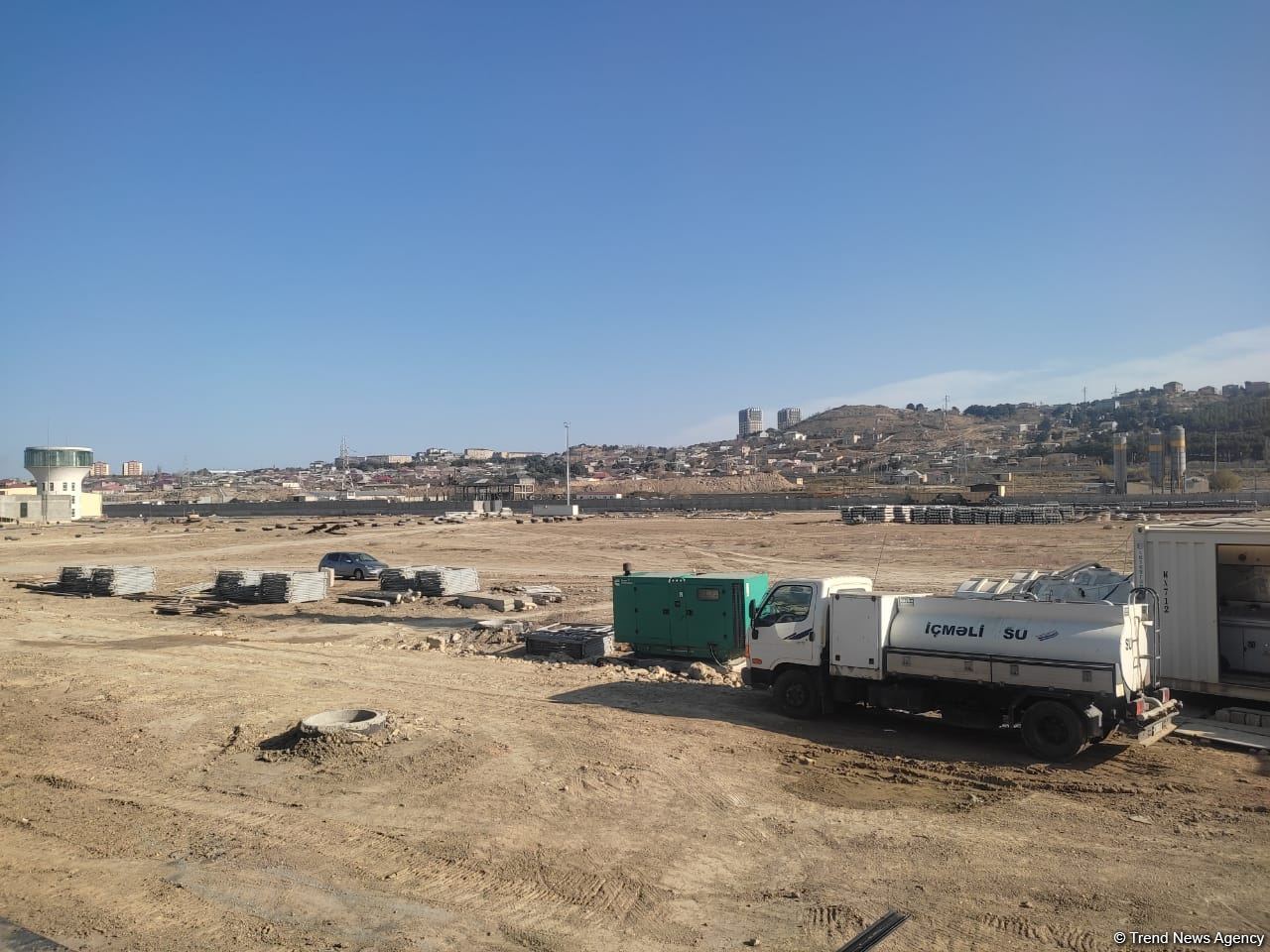 Metronun daha bir deposunun inşasında birinci mərhələ davam edir (FOTO)