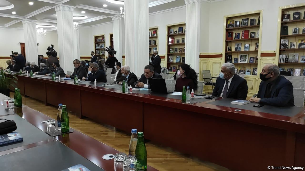 Misirli tədqiqatçının Vətən müharibəsinə aid kitabının təqdimatı keçirilib (FOTO)