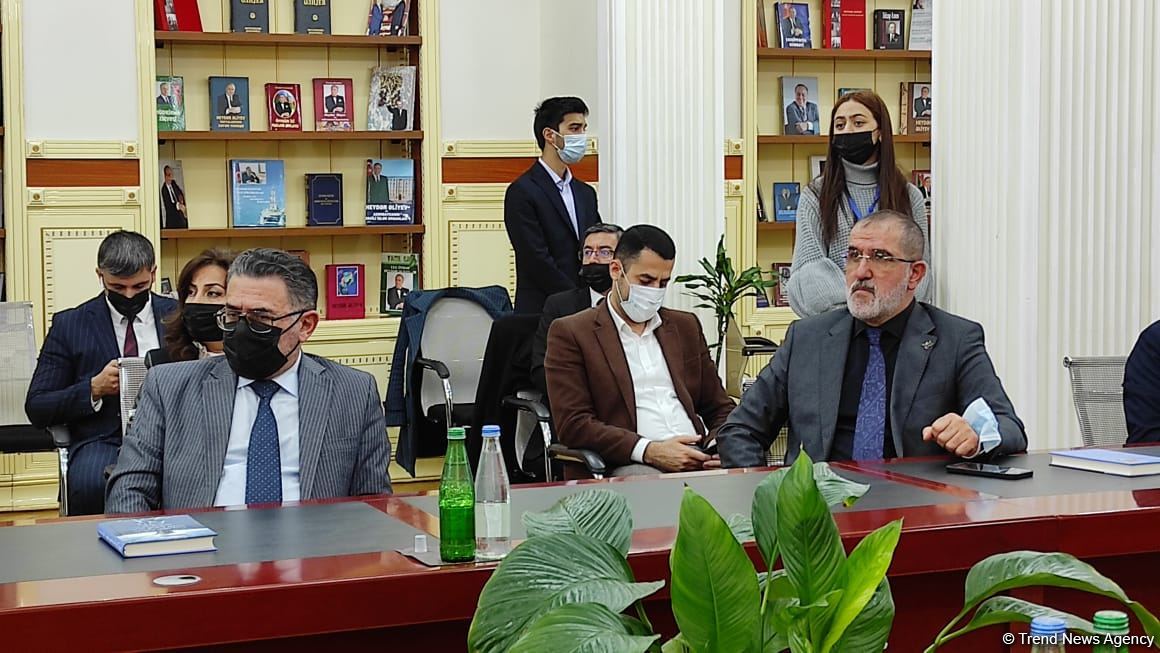 Misirli tədqiqatçının Vətən müharibəsinə aid kitabının təqdimatı keçirilib (FOTO)