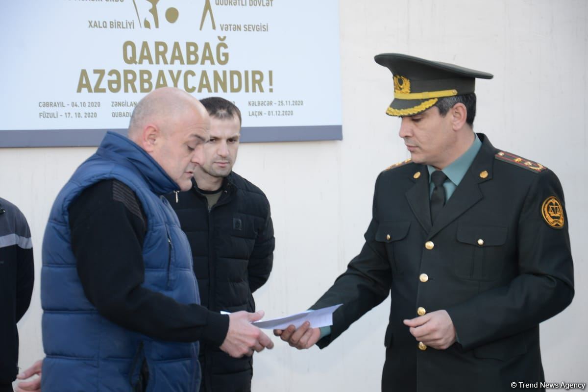 15 saylı cəzaçəkmə müəssisəsindən 7 məhkum azadlığa buraxılıb (FOTO)