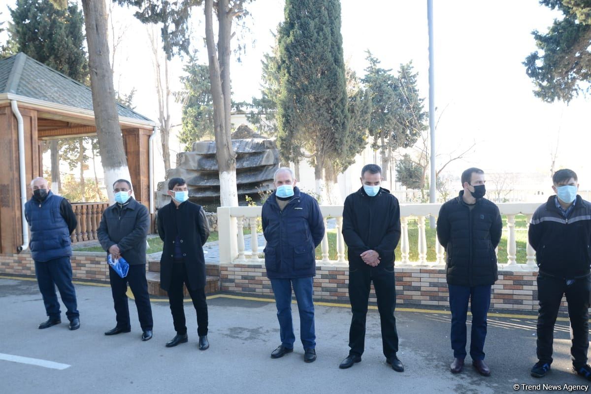 15 saylı cəzaçəkmə müəssisəsindən 7 məhkum azadlığa buraxılıb (FOTO)