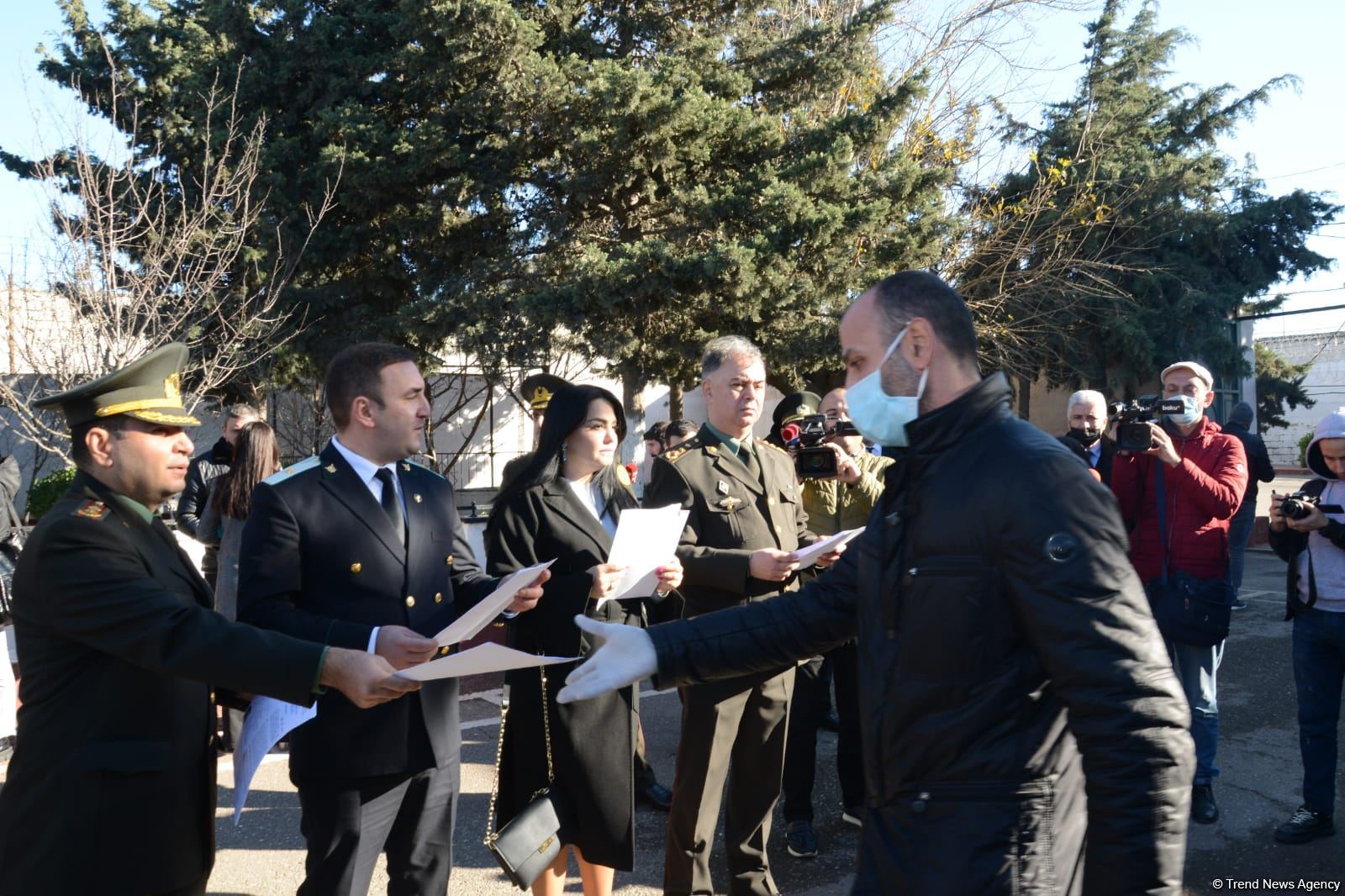 16 saylı cəzaçəkmə müəssisəsindən 14 məhkum azadlığa buraxılıb (FOTO)