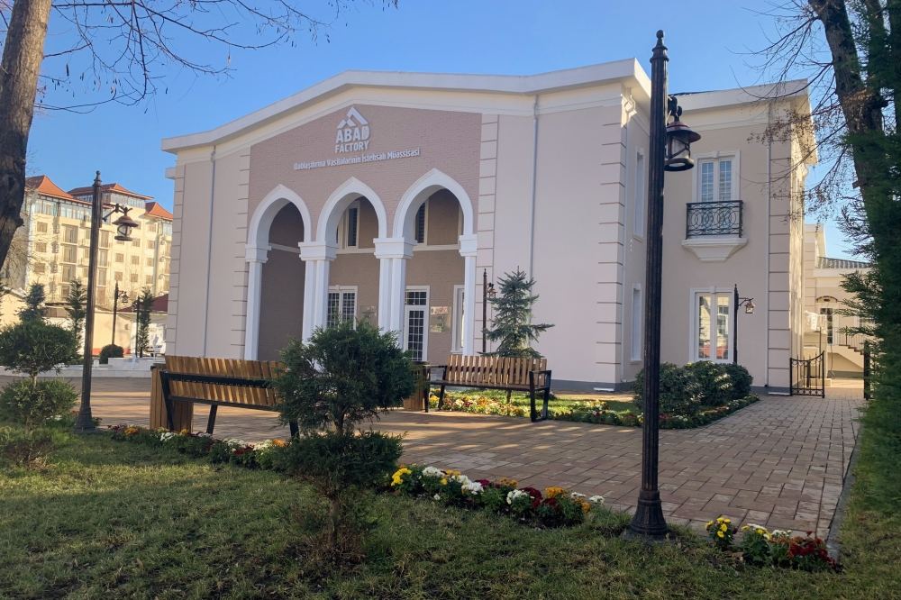 Prezident İlham Əliyev və Birinci xanım Mehriban Əliyeva “Quba ABAD Factory” müəssisəsinin açılışında iştirak ediblər (FOTO/VİDEO) (YENİLƏNİB)