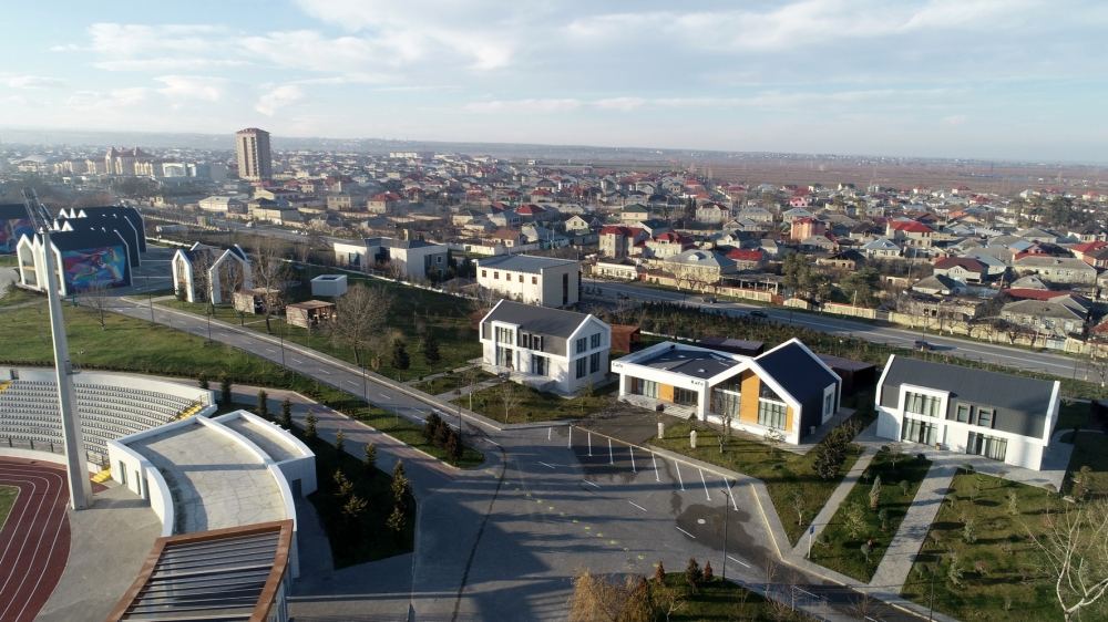 Prezident İlham Əliyev və Birinci xanım Mehriban Əliyeva Quba Olimpiya İdman Kompleksində yaradılan şəraitlə tanış olublar (YENİLƏNİB) (FOTO/VİDEO)