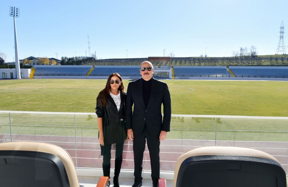 Prezident İlham Əliyev və Birinci xanım Mehriban Əliyeva Quba Olimpiya İdman Kompleksində yaradılan şəraitlə tanış olublar (YENİLƏNİB) (FOTO/VİDEO)