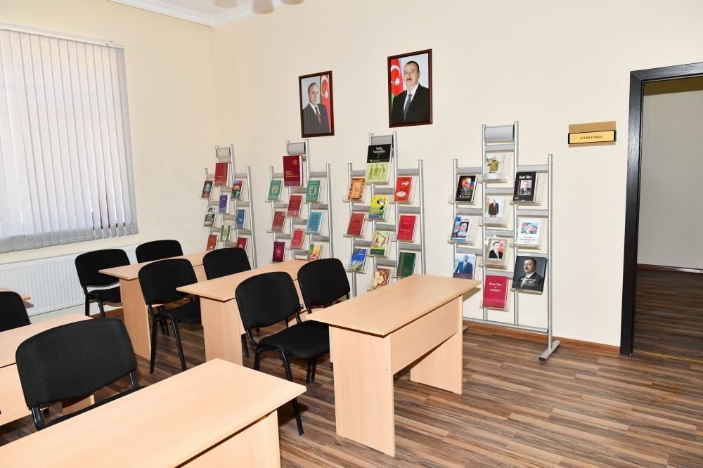 Prezident İlham Əliyev və Birinci xanım Mehriban Əliyeva Qonaqkənd qəsəbəsinin sakinləri ilə görüşüblər (YENİLƏNİB) (FOTO/VİDEO)