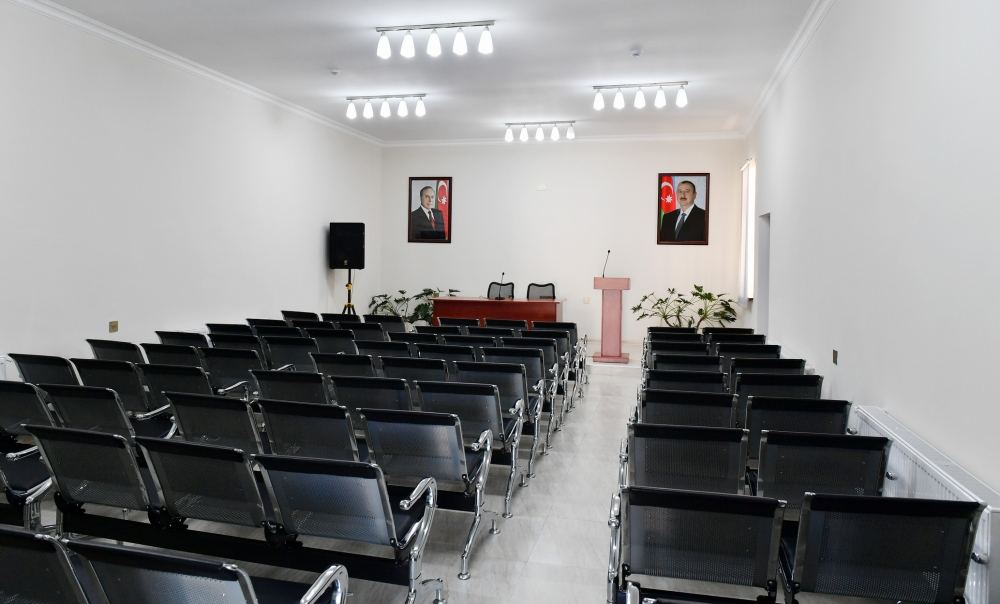 Prezident İlham Əliyev və Birinci xanım Mehriban Əliyeva Qonaqkənd qəsəbəsinin sakinləri ilə görüşüblər (YENİLƏNİB) (FOTO/VİDEO)