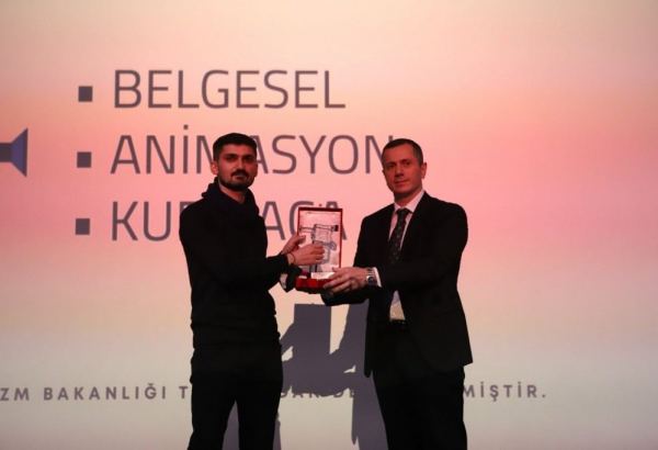 İki filmimiz beynəlxalq festivalda mükafat qazandı (FOTO)